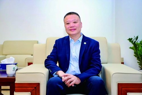 葉桂平主任就優化持續進修發展計劃接受《澳門日報》採訪