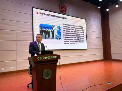 葉桂平主任受邀主講“習近平主席視察澳門活動及學習貫徹落實習近平主席重要指示精神分享報告講座”並獲《力報》報導