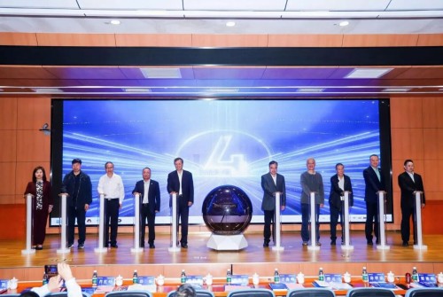 葉桂平主任受邀參加《粵港澳大灣區經濟發展報告（2025）》藍皮書發佈暨數據賦能粵港澳大灣區高質量發展統計測度創新研討會